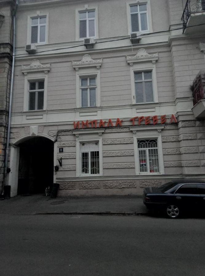 White Door Apartments Mansard Heart Of Odessa 2 Exterior photo